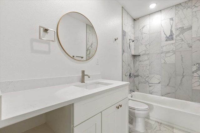 151 Bianca CIR, Del Valle, TX 78617