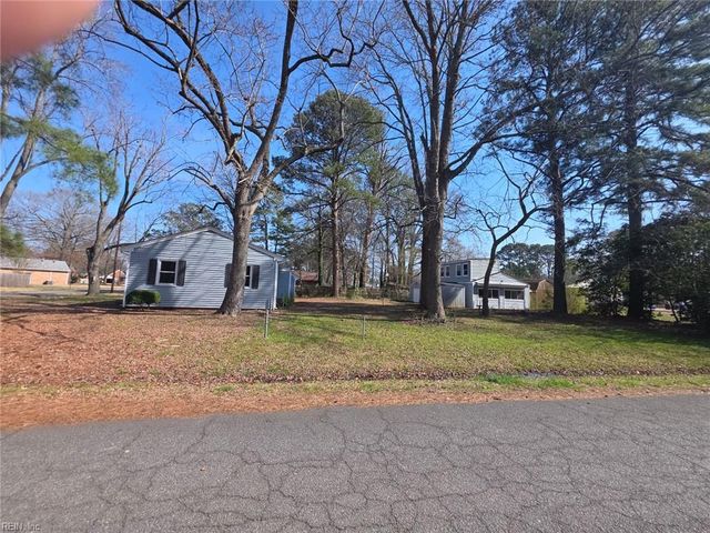 2213 Springdale RD, Chesapeake, VA 23323