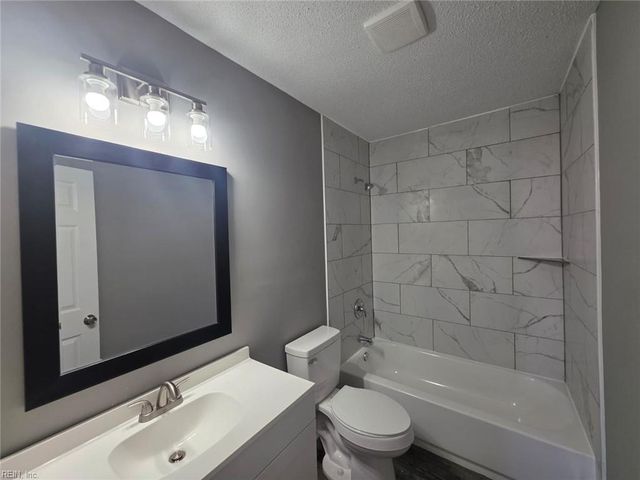 2213 Springdale RD, Chesapeake, VA 23323