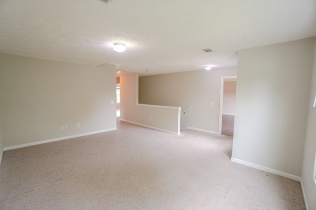 1025 Gannett Rd, Hendersonville, TN 37075