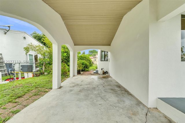 2651 Fletcher Ct, Hollywood, FL 33020