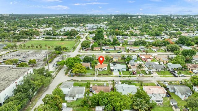 2651 Fletcher Ct, Hollywood, FL 33020