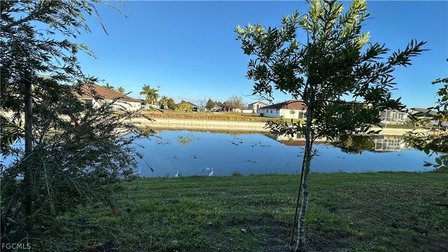 3305 SW 15th PL, Cape Coral, FL 33914