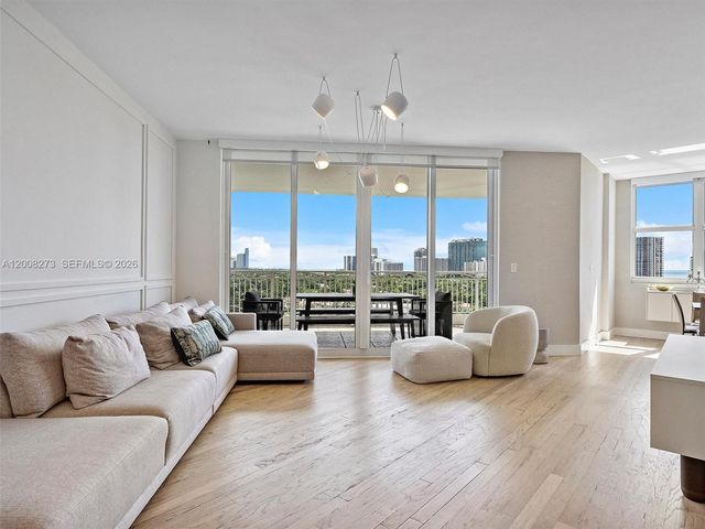 9751 E Bay Harbor Dr 11A, Bay Harbor Islands, FL 33154