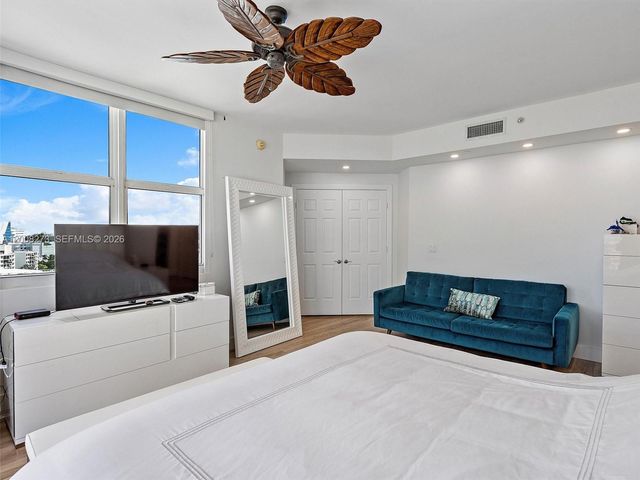 9751 E Bay Harbor Dr 11A, Bay Harbor Islands, FL 33154