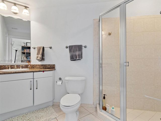 9751 E Bay Harbor Dr 11A, Bay Harbor Islands, FL 33154