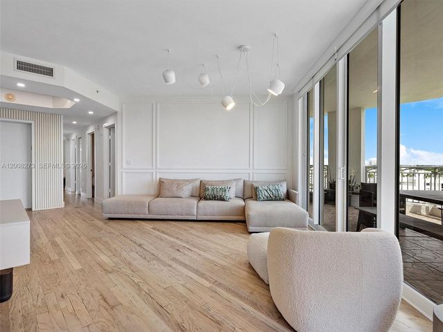 9751 E Bay Harbor Dr 11A, Bay Harbor Islands, FL 33154