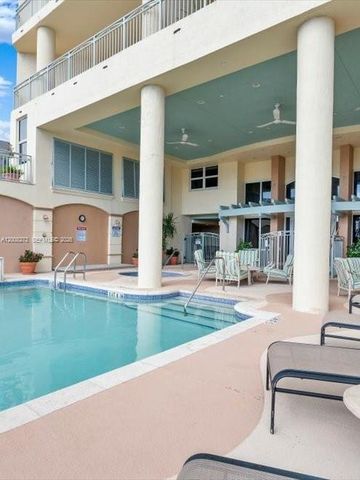 9751 E Bay Harbor Dr 11A, Bay Harbor Islands, FL 33154