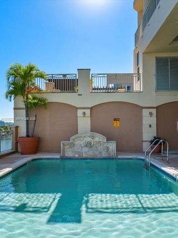 9751 E Bay Harbor Dr 11A, Bay Harbor Islands, FL 33154