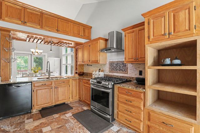 10001 Goodview Court, Raleigh, NC 27613