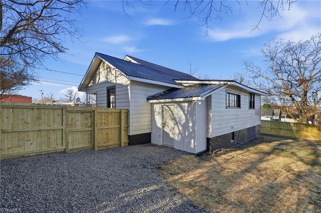 302 Holderby Street, Reidsville, NC 27320