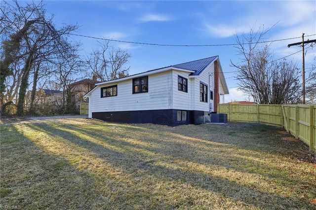 302 Holderby Street, Reidsville, NC 27320