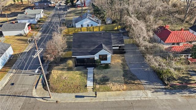 302 Holderby Street, Reidsville, NC 27320