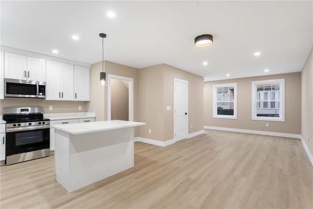 54 Diamond Street, Providence, RI 02907