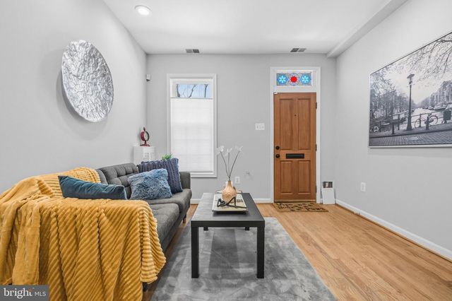 907 8TH ST NE, Washington, DC 20002