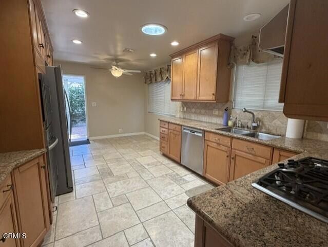 3040 Orange Avenue, La Crescenta, CA 91214
