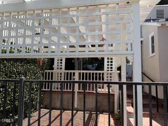 3040 Orange Avenue, La Crescenta, CA 91214