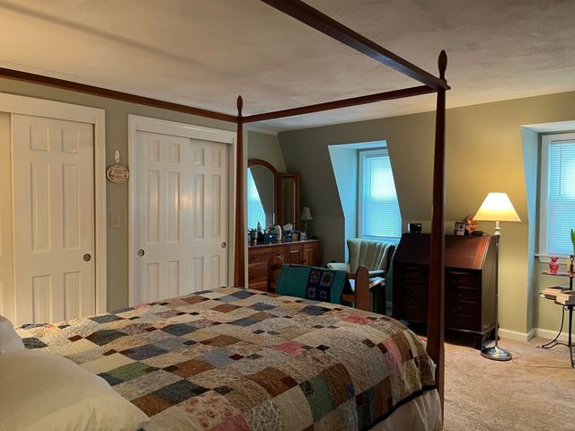 178 Wellman Ave 178, Chelmsford, MA 01863
