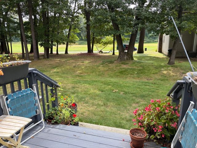 178 Wellman Ave 178, Chelmsford, MA 01863
