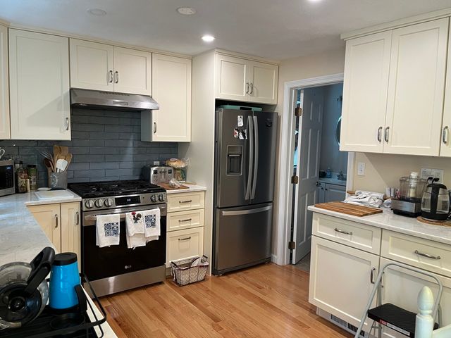 178 Wellman Ave 178, Chelmsford, MA 01863