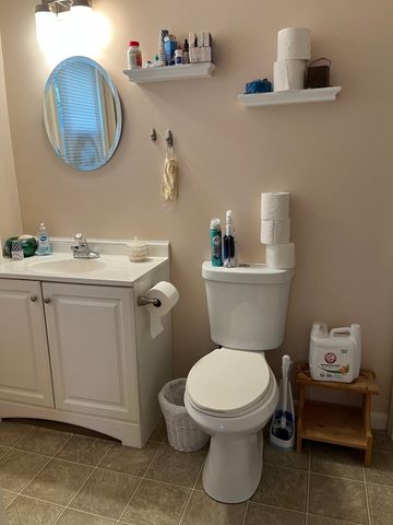178 Wellman Ave 178, Chelmsford, MA 01863