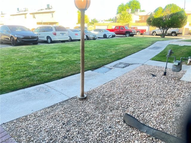 592 Sea Shell Lane, Las Vegas, NV 89110