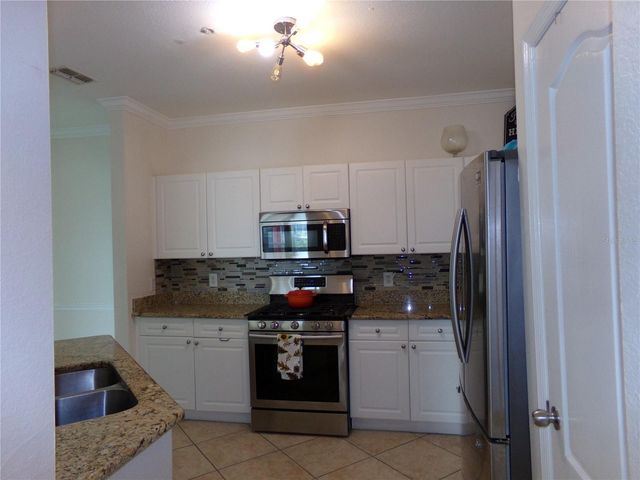 2713 VIA MURANO 239, Clearwater, FL 33764