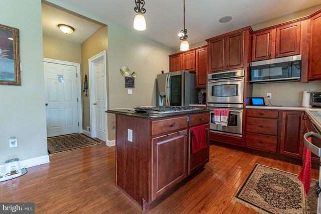 4415 CROSSWINDS DR, Easton, PA 18045