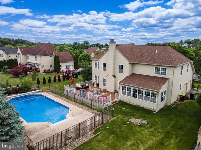 4415 CROSSWINDS DR, Easton, PA 18045