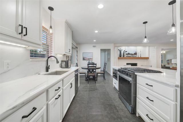 7705 El Pensador Drive, Dallas, TX 75248