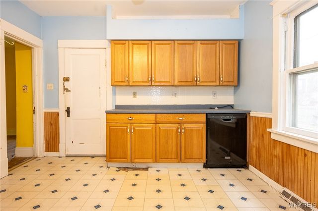 32 Magnolia Avenue, Buffalo, NY 14220