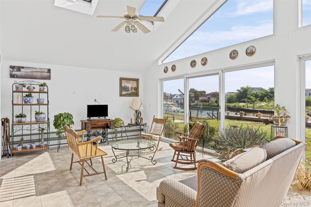 2436 Hempstead Lane, Wantagh, NY 11793