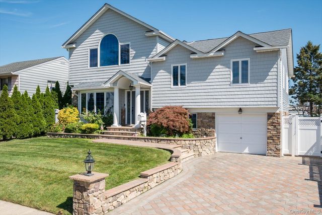 3235 Ilene Lane, Levittown, NY 11756