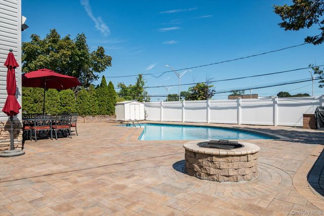 3235 Ilene Lane, Levittown, NY 11756