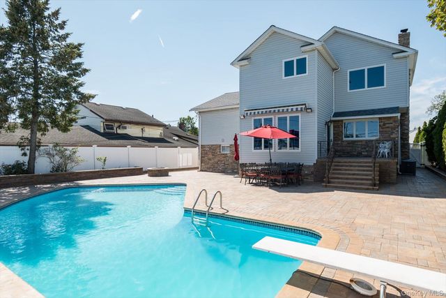 3235 Ilene Lane, Levittown, NY 11756