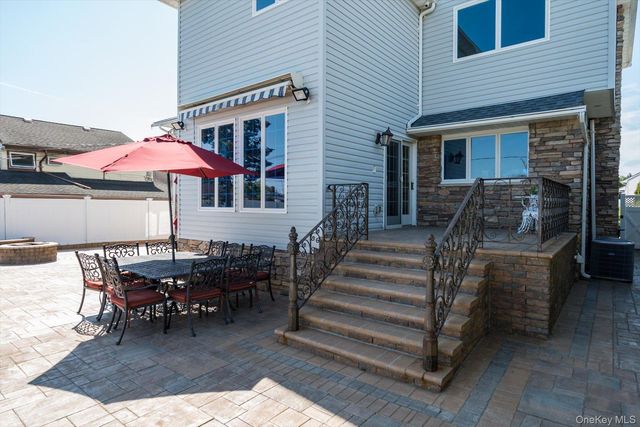 3235 Ilene Lane, Levittown, NY 11756