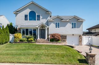 3235 Ilene Lane, Levittown, NY 11756