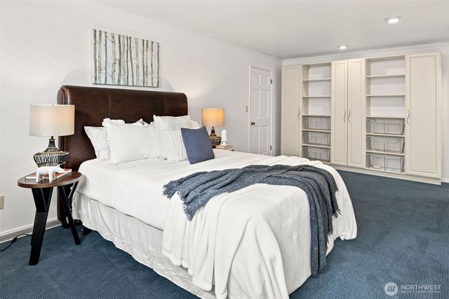12168 SE 17th Place, Bellevue, WA 98005