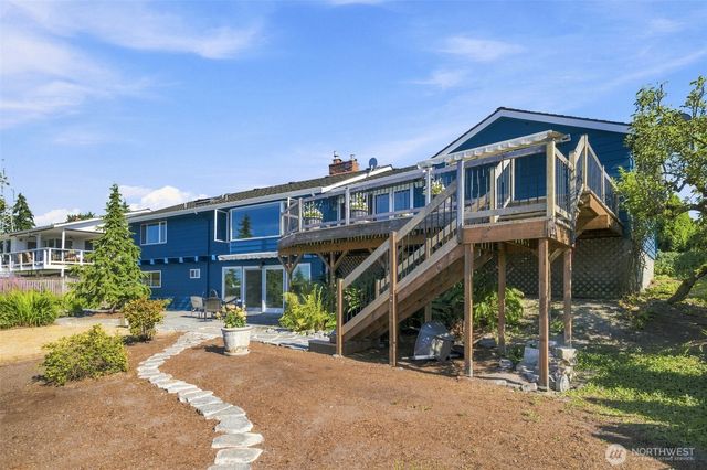 12168 SE 17th Place, Bellevue, WA 98005