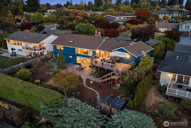 12168 SE 17th Place, Bellevue, WA 98005
