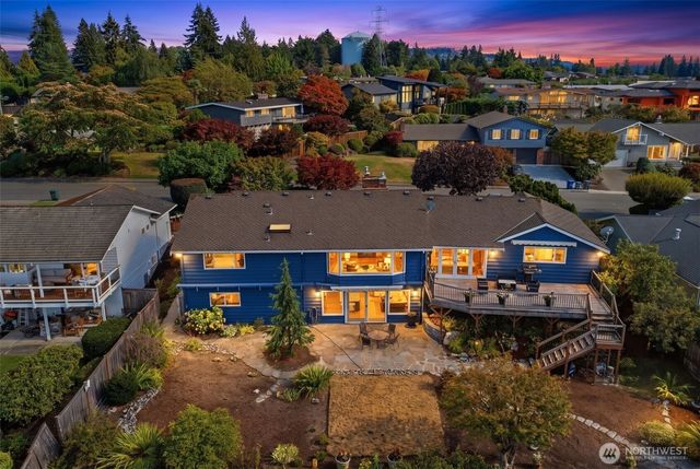 12168 SE 17th Place, Bellevue, WA 98005