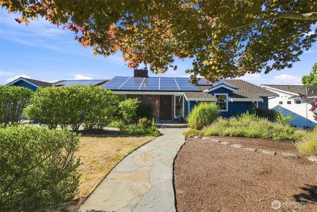 12168 SE 17th Place, Bellevue, WA 98005