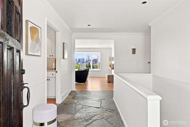 12168 SE 17th Place, Bellevue, WA 98005