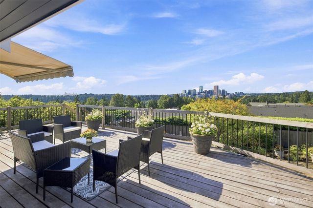 12168 SE 17th Place, Bellevue, WA 98005