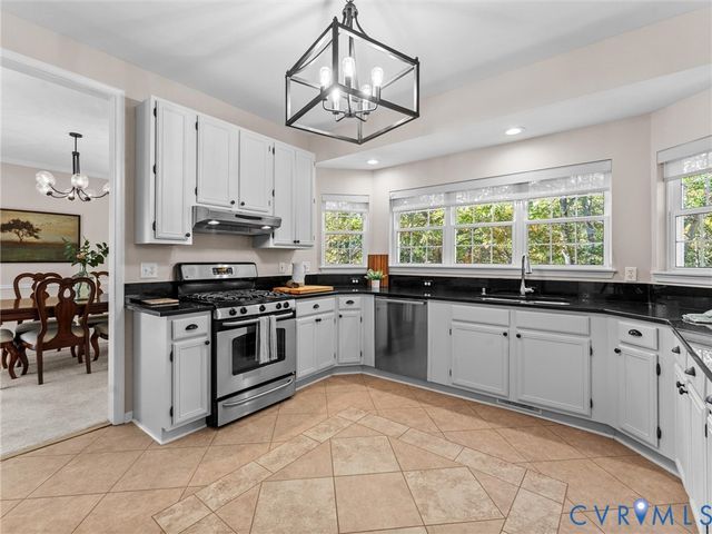 4115 Glouster Ln, Fredericksburg, VA 22408