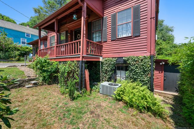 47 8th Street, Norwich, CT 06360
