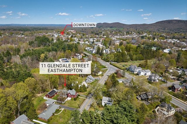 11 Glendale St, Easthampton, MA 01027