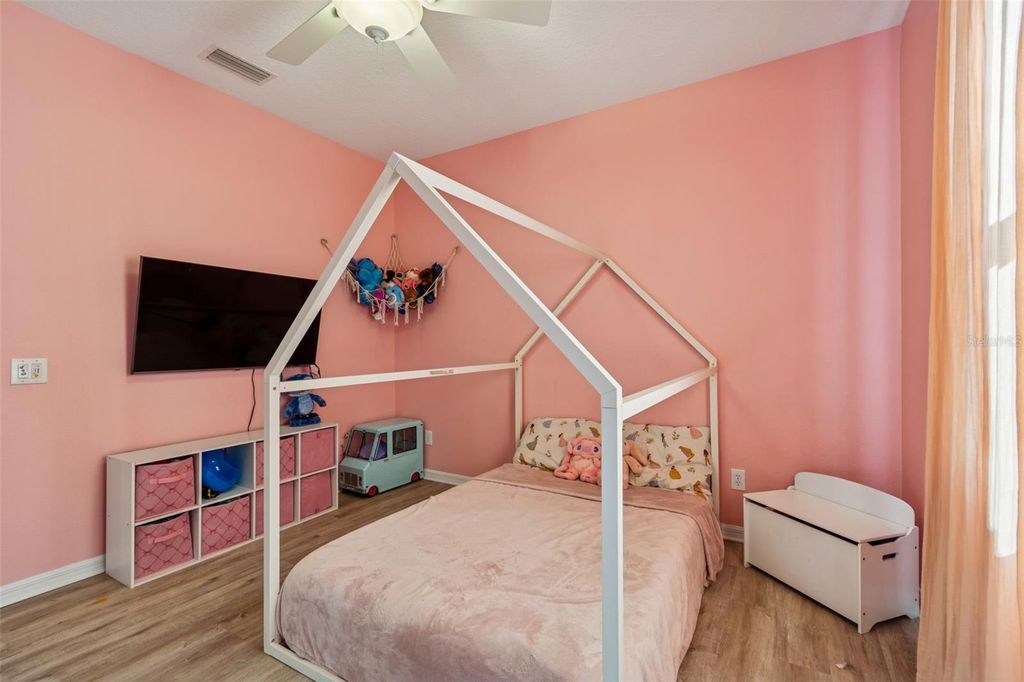 Image 33 of property listing at 2328 BRINLEY DRIVE, Trinity, FL 34655