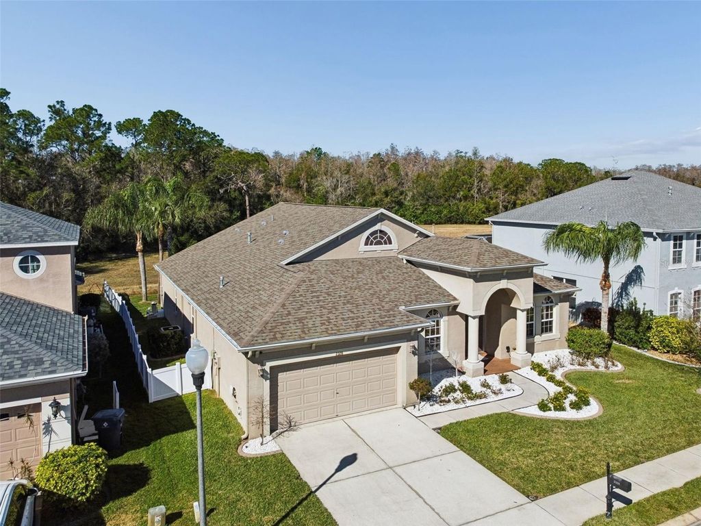 Image 6 of property listing at 2328 BRINLEY DRIVE, Trinity, FL 34655