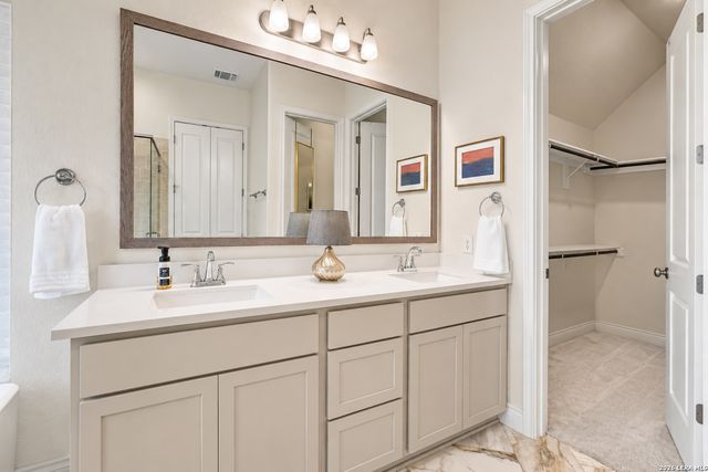 1053 Cadogan Squire, San Antonio, TX 78260
